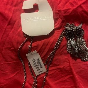 Aéropostale owl necklace